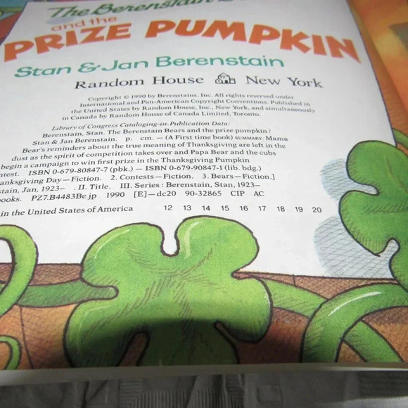 The Berenstain Bears and the PRIZE PUMPKIN Color Illustrated Paperback Kids Book - Picture 3 of 3